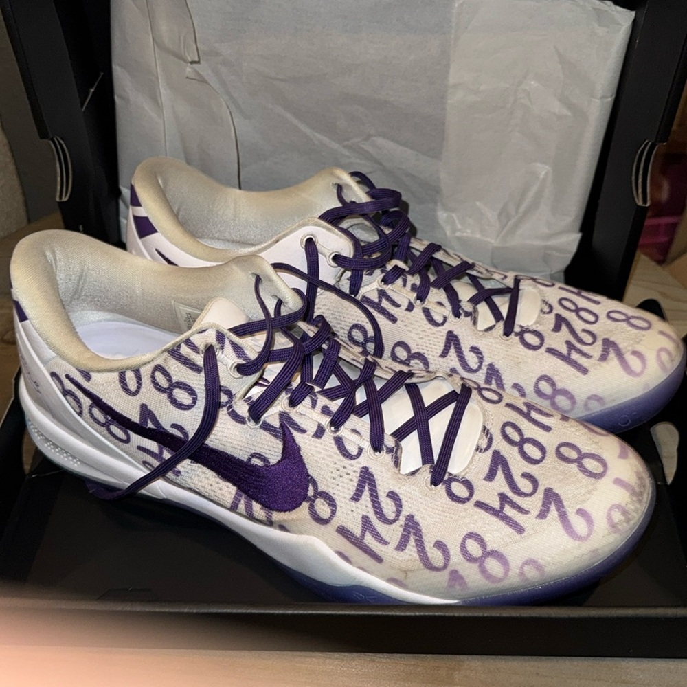 Kobe 8 “court purple” size 14